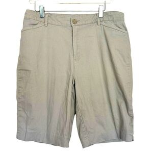 Basic Editions | Khaki Walking Shorts Size Large.